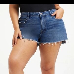 Good American Raw Hem Cut off Shorts Size 10